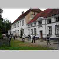 905-1474 Ostpreussenreise 2004. Das mit deutscher Hilfe restaurierte Stallmeister-haus, das heute als Schule genutzt wird..jpg